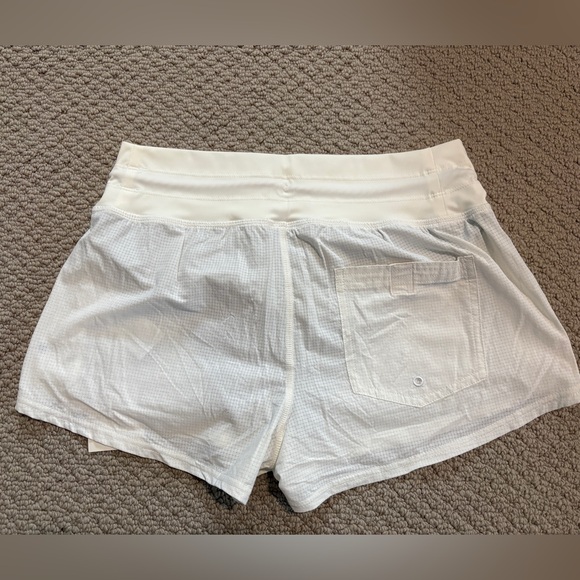 Vuori Seabreeze Shorts Size XS - Picture 6 of 10